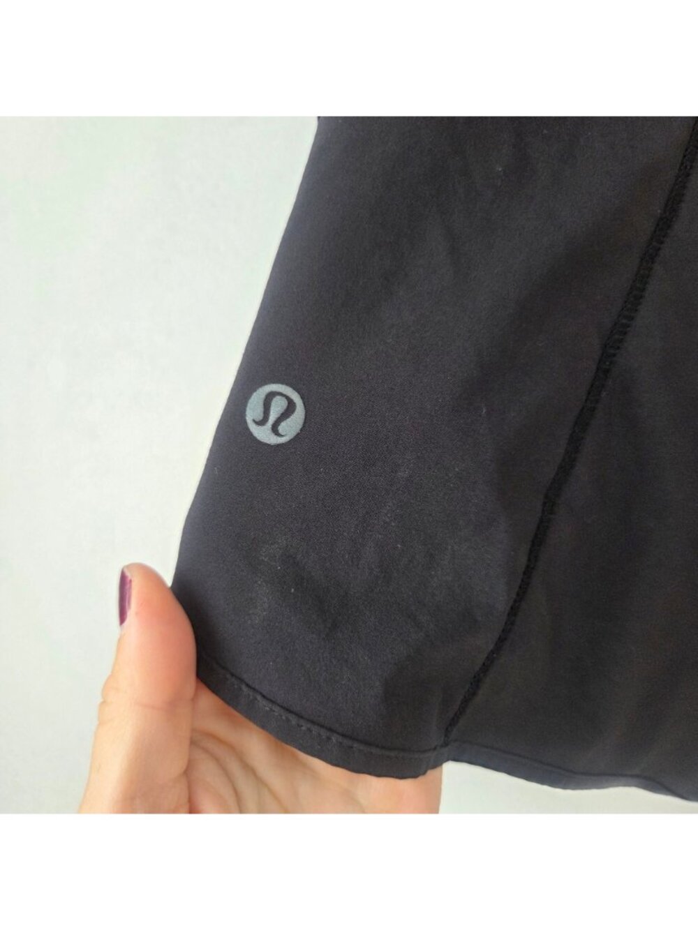 Lululemon Black Track That Shorts Running Athletic Women's 6 - Picture 5 of 7